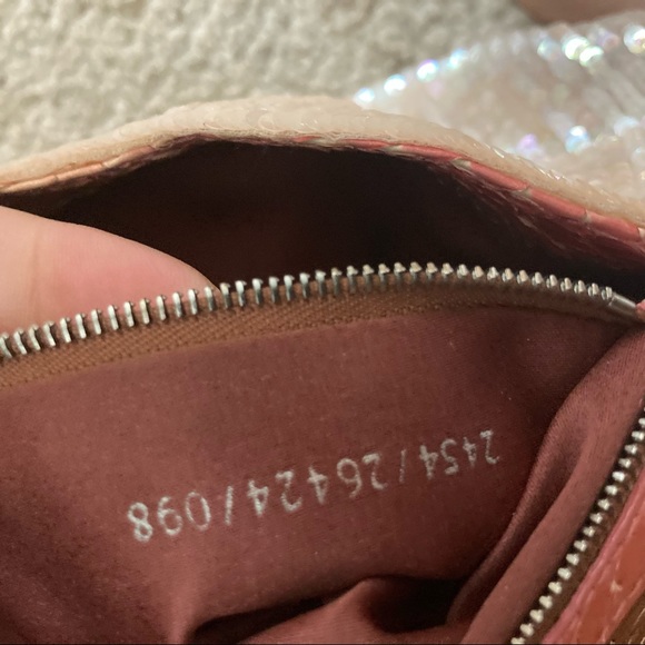 🚫SOLD🚫 FENDI IRIDESCENT SEQUIN OMBRÉ SNAKE BAGUETTE BAG SEX & THE CITY!! - Picture 10 of 16
